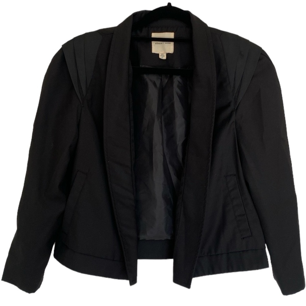 Women’s Silence and Noise Urban Outfitters Crop Blazer Size M